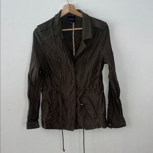 Green Utility Jacket with Lightweight Fabric and Relaxed Fit